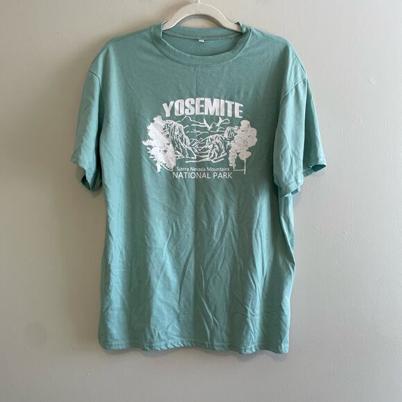 Yosemite National Park Size M Green T-Shirt Sierra Nevada Mountains - Picture 1 of 6